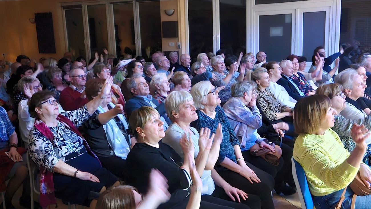 Powidz: Dzień Kobiet świętowali na biesiadzie