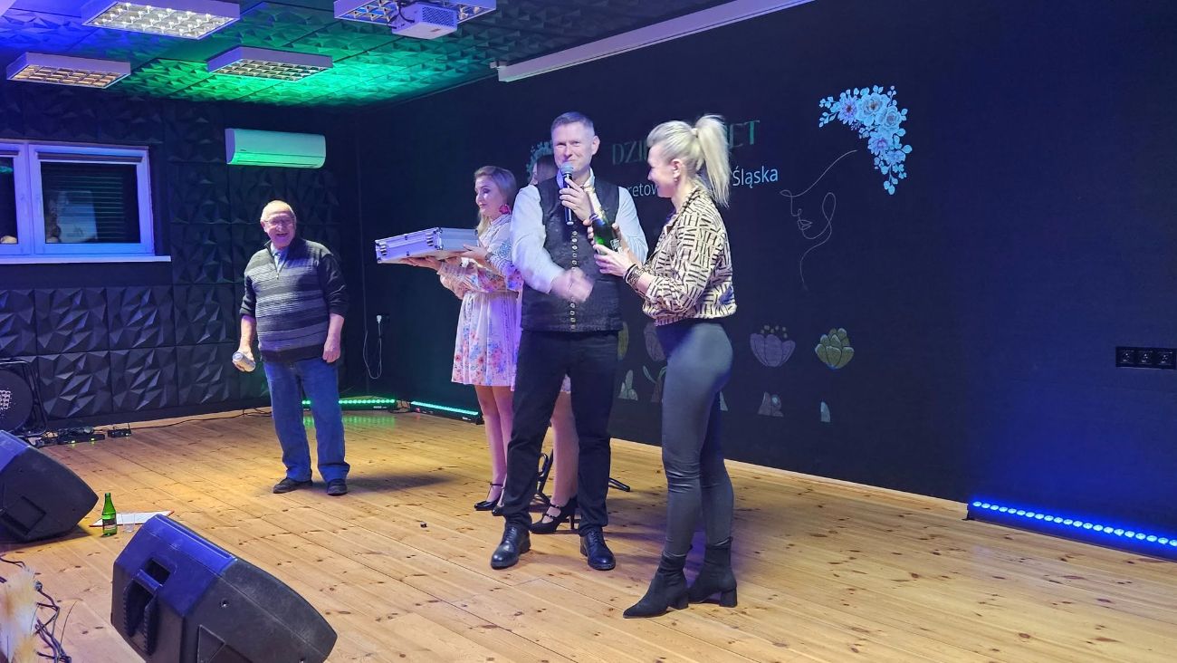 Powidz: Dzień Kobiet świętowali na biesiadzie