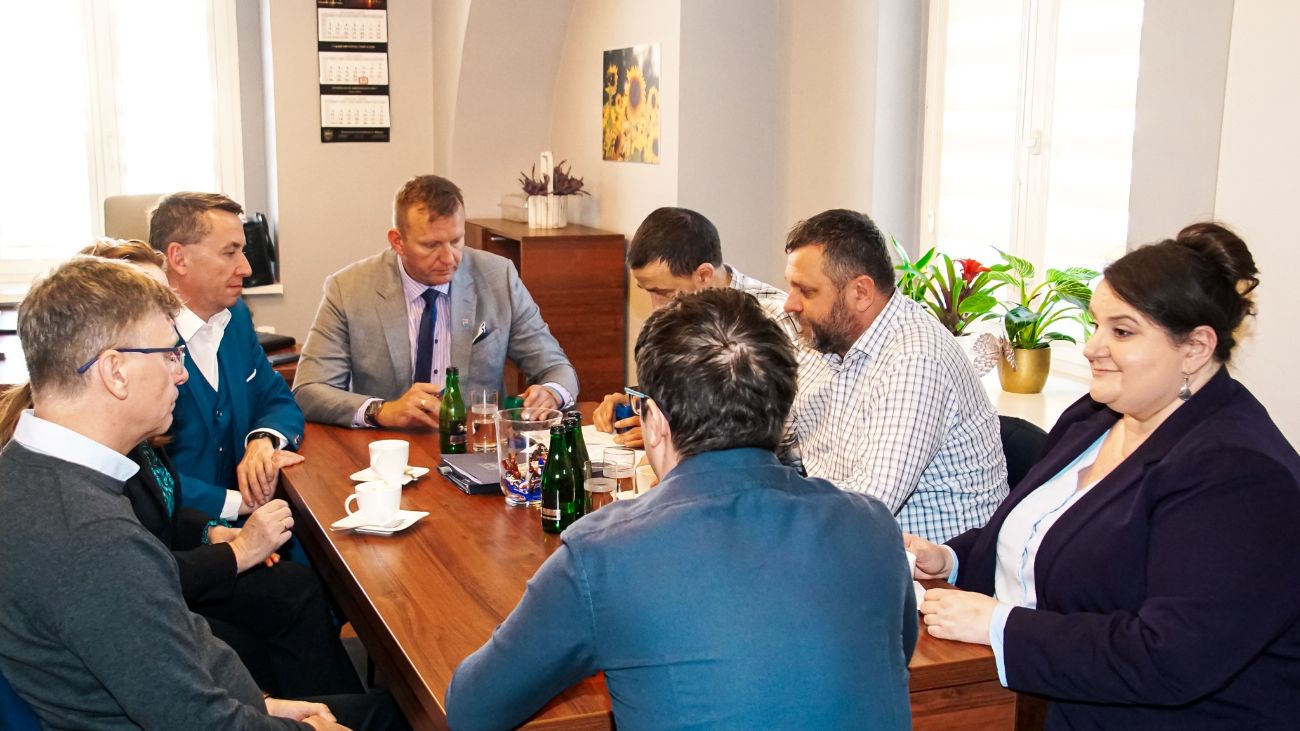 W Zagórowie powstanie nowoczesny budynek. Podpisali umowę