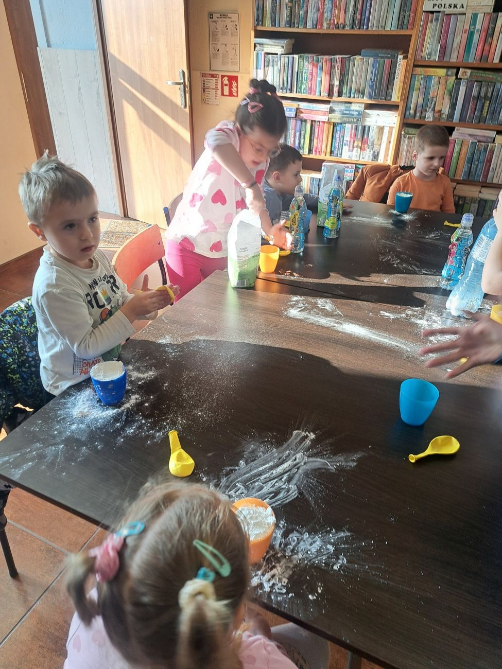 Ciekawe zajęcia w młodojewskiej bibliotece