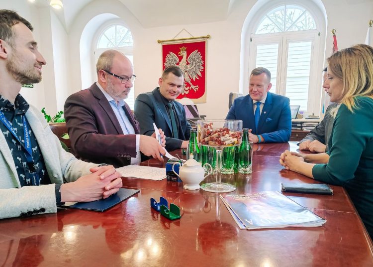 Znamy firmę, która będzie obsługiwać darmową komunikację miejską w Słupcy i Strzłkowie