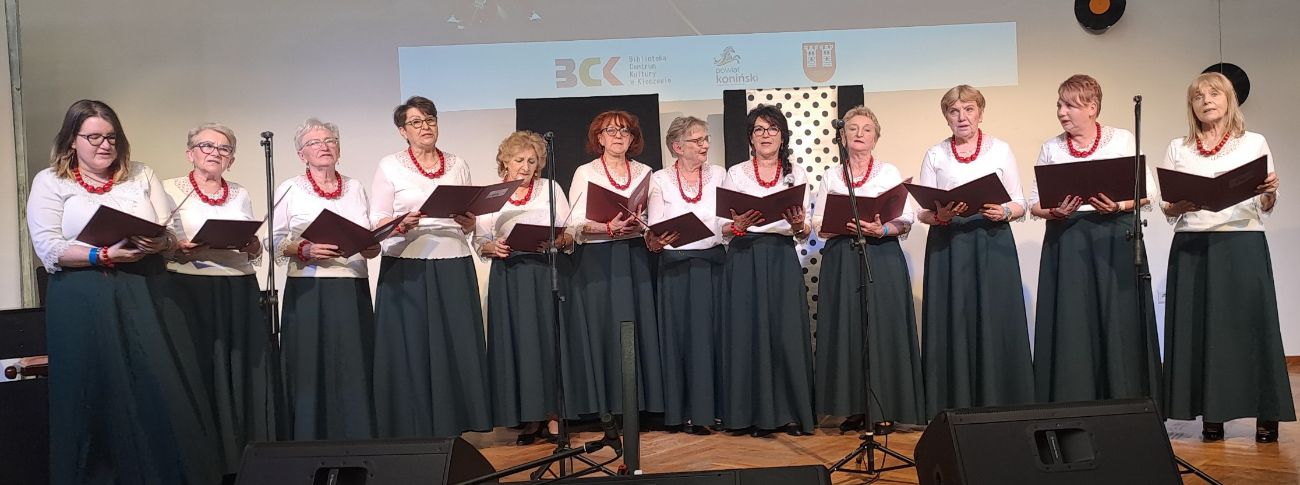 Lądkowski chór na występie w Kleczewie