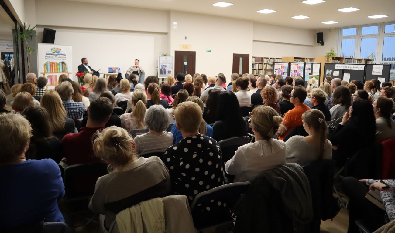 Pełna sala, fascynujące opowieści i długa kolejka po autografy