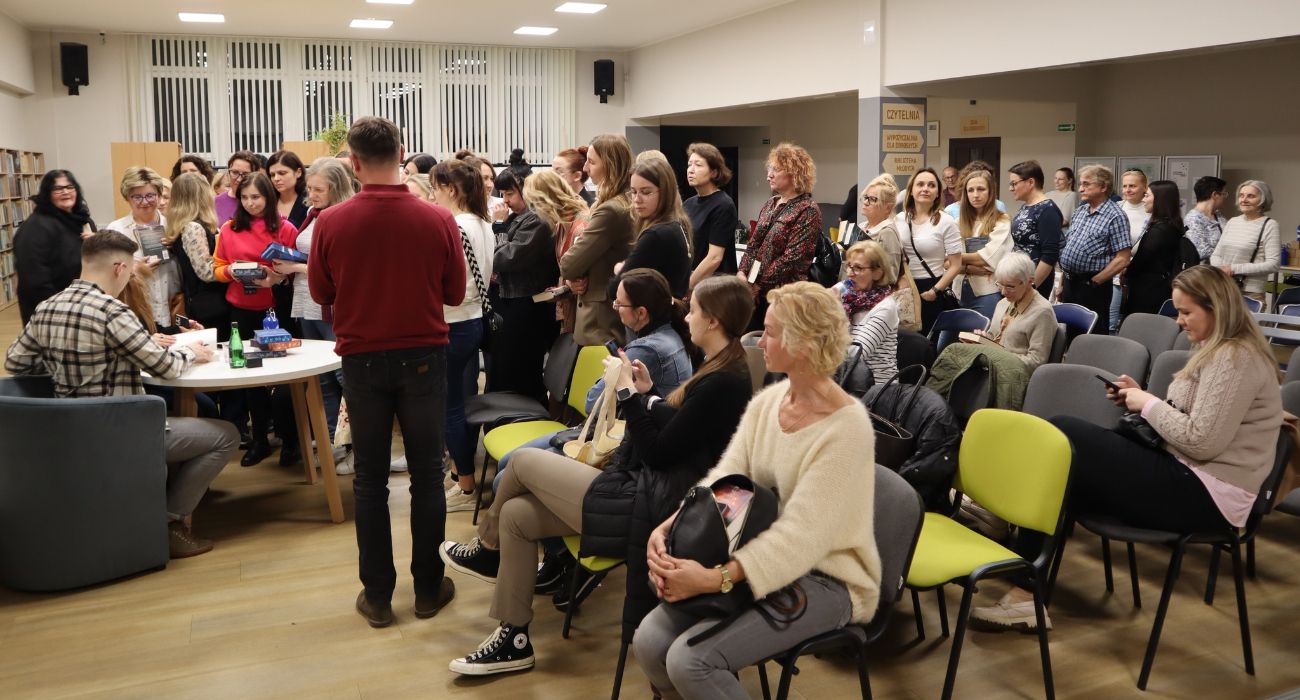 Pełna sala, fascynujące opowieści i długa kolejka po autografy