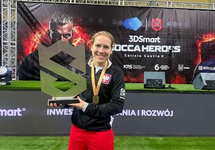 Pochwale podlega postawa Klaudii