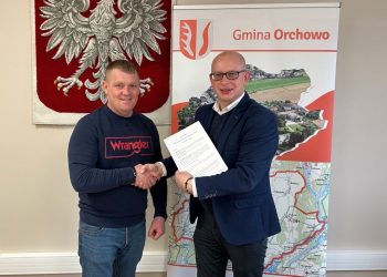 Budują chodnik przy ul. Reja