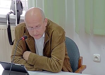 Radny mówi o naruszeniu prawa w starostwie. „Sami zgłosicie to organom ścigania?”