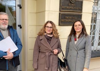 Ponad rok czekali na odpowiedź. „Kuria nie jest stroną”