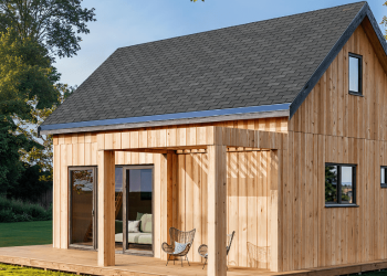 Ekologiczne domki całoroczne: jakie materiały wybrać?