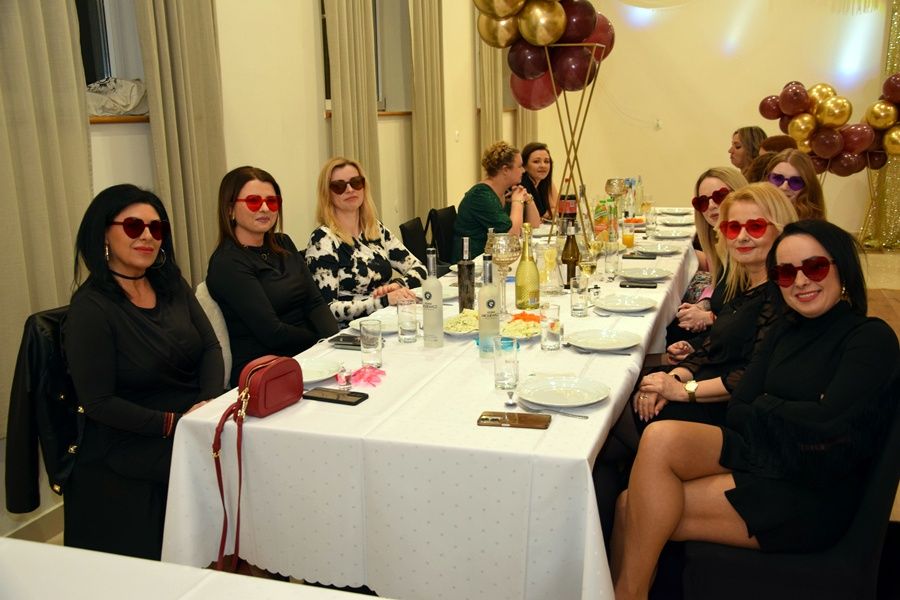 Bawiły się i pomagały. Tak panie świętowały w Kornatach ZDJĘCIA