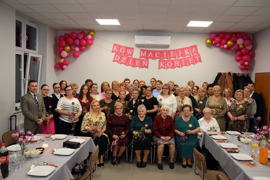 Dzień Kobiet w Młodziejewicach ZDJĘCIA