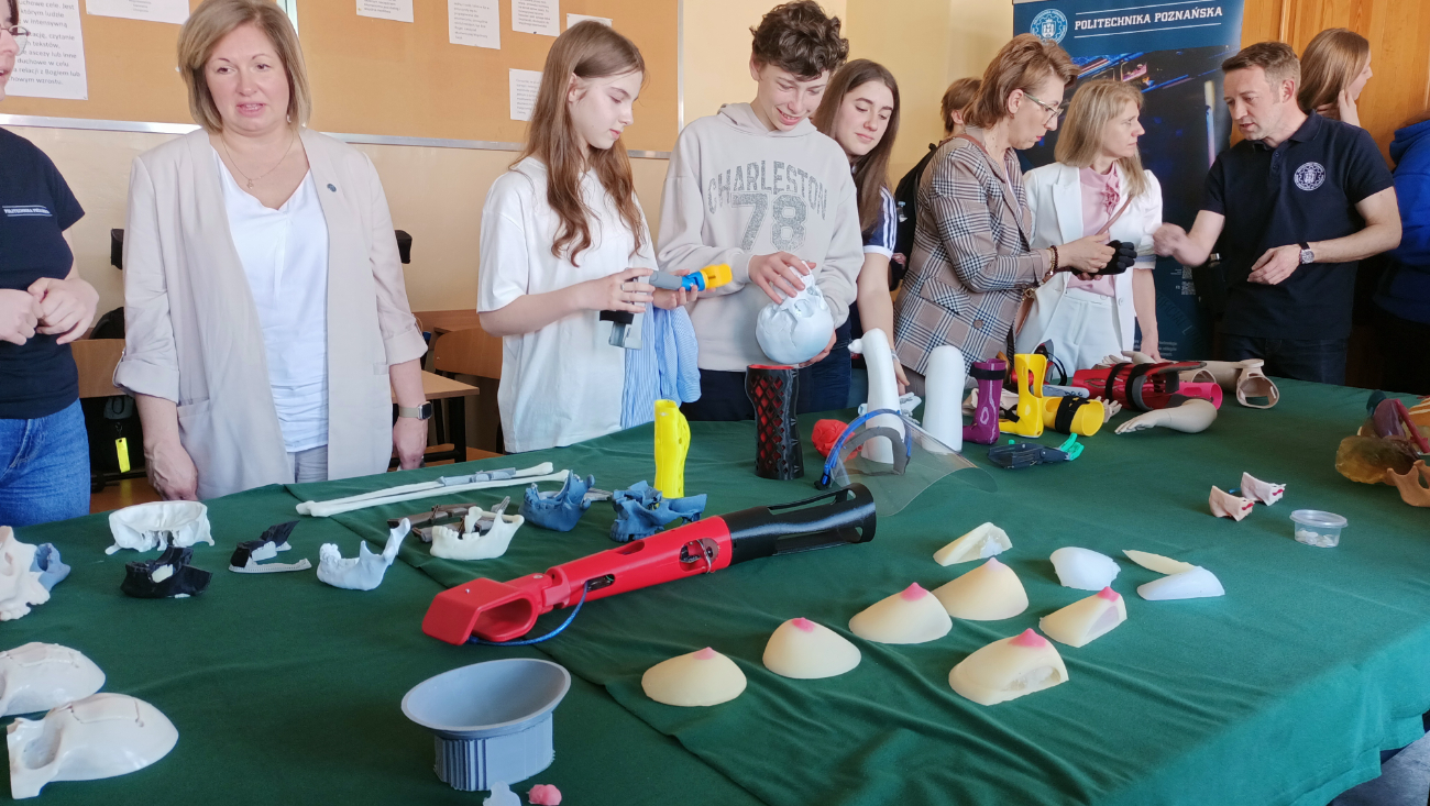 Pierwsze seminarium naukowe w LO Słupca