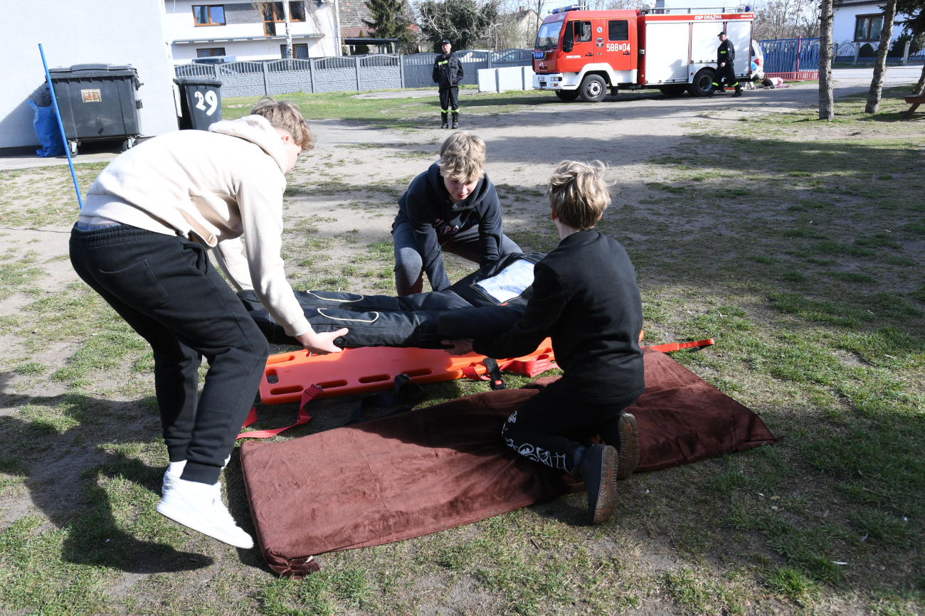 Mistrzostwa Pierwszej Pomocy. Rywalizowało 6 zespołów