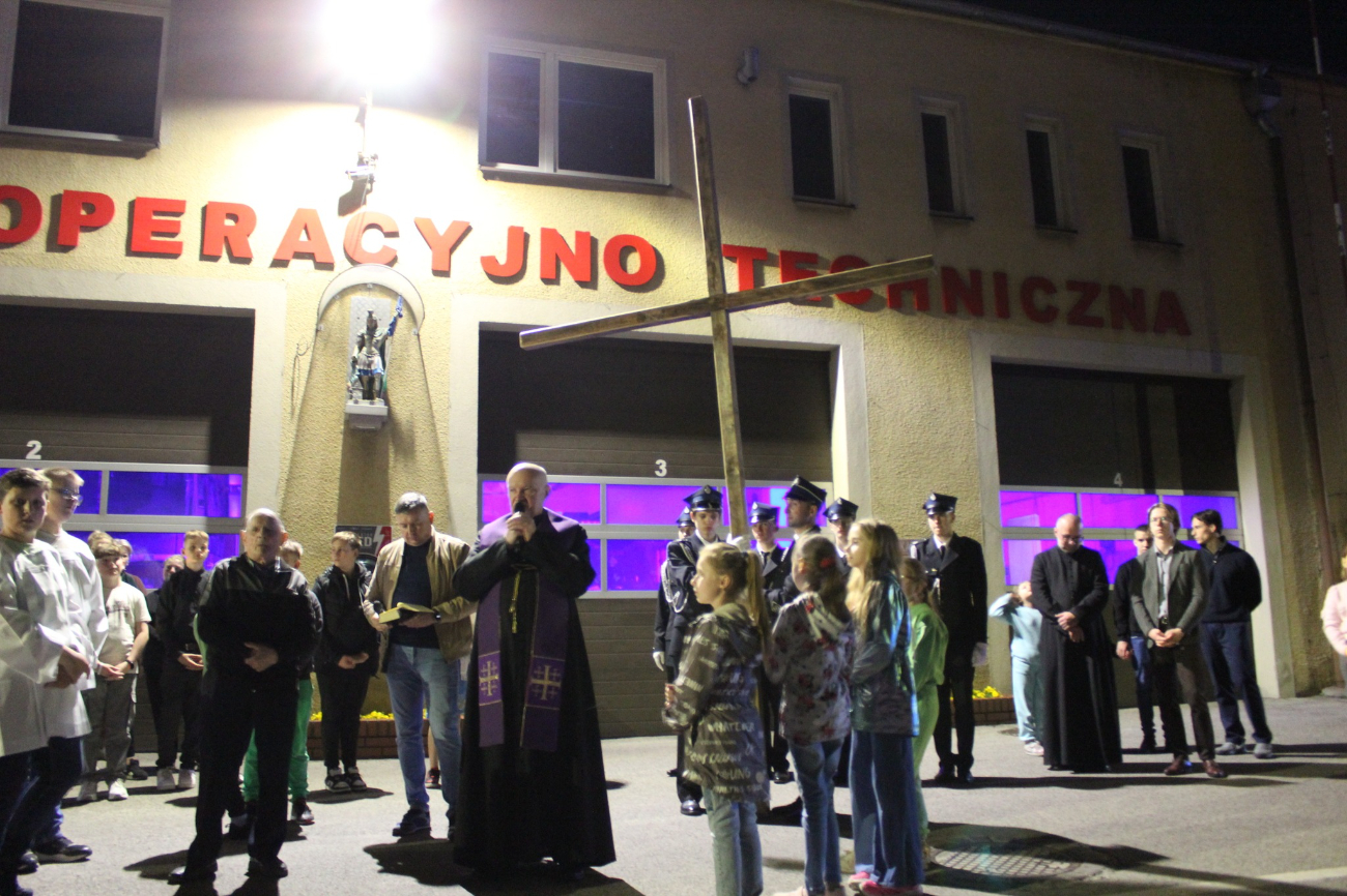 Droga Krzyżowa ulicami Strzałkowa