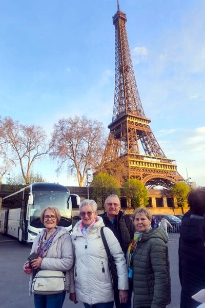 Strzałkowianie na wycieczce. Zwiedzili Paryż