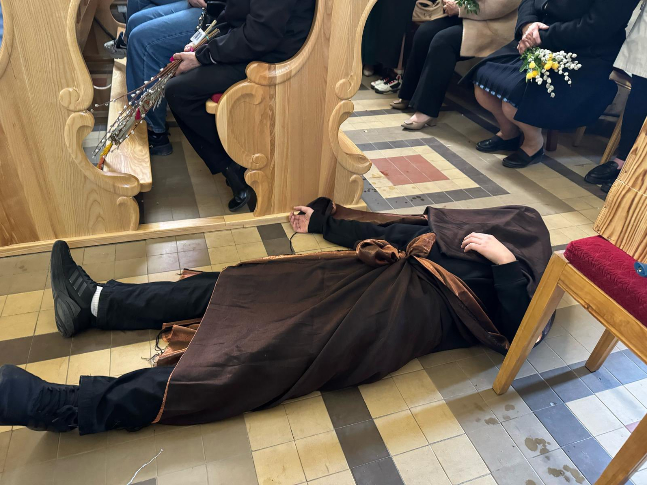 Misterium w Ciążeniu