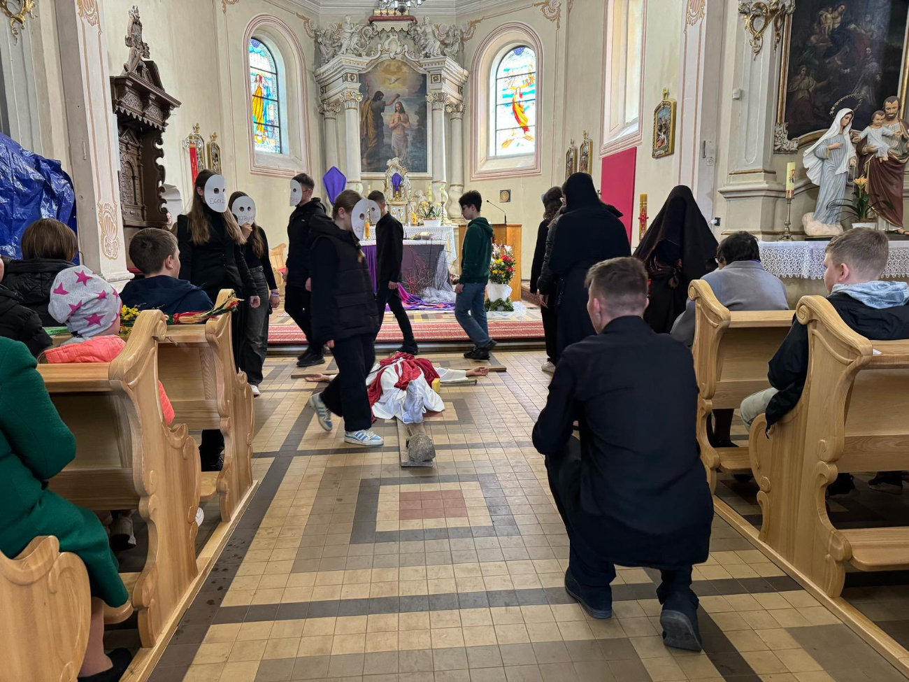 Misterium w Ciążeniu