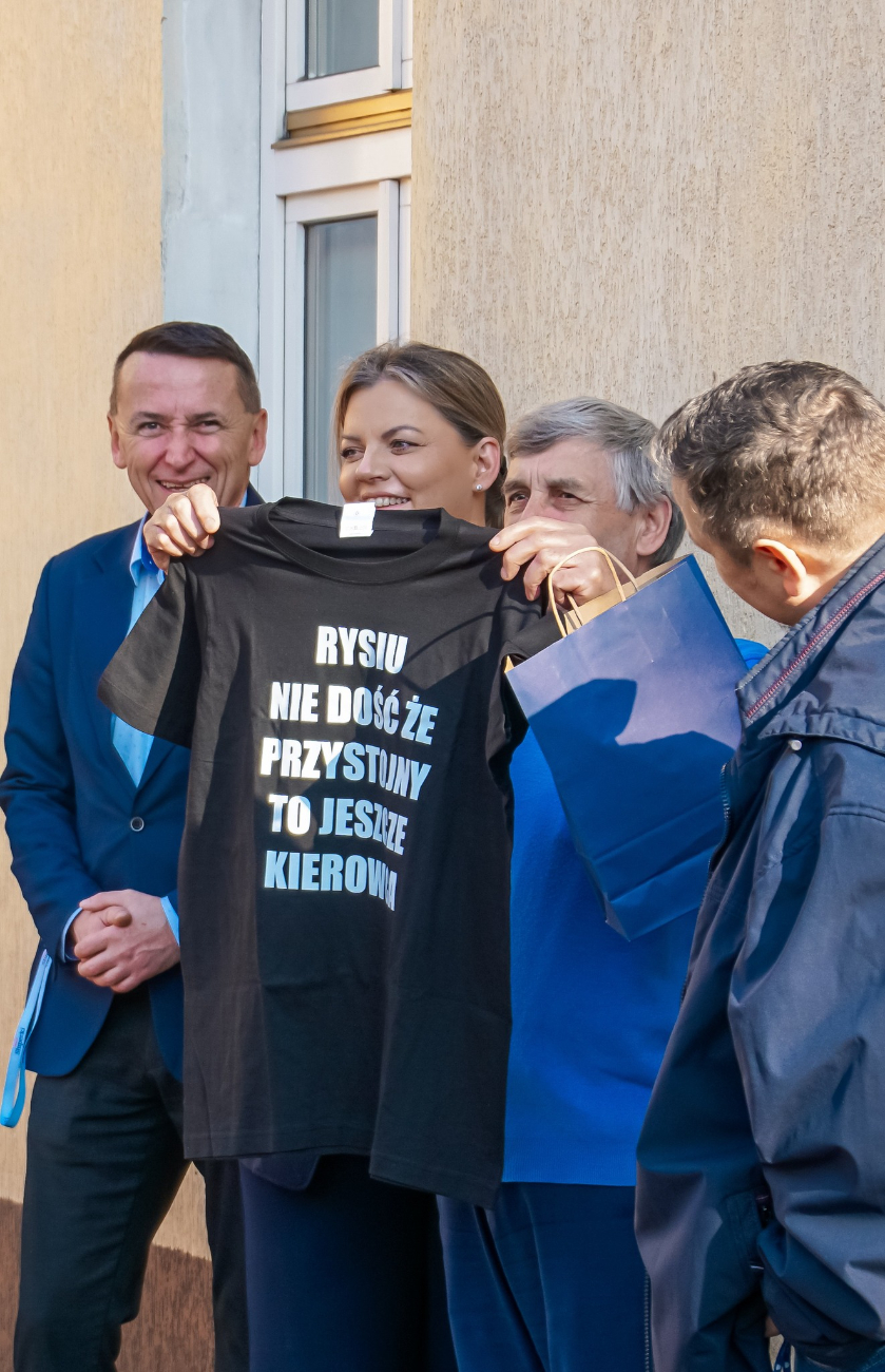 Przejechał miliony kilometrów. Dziś żegnali go wszyscy pracownicy urzędu