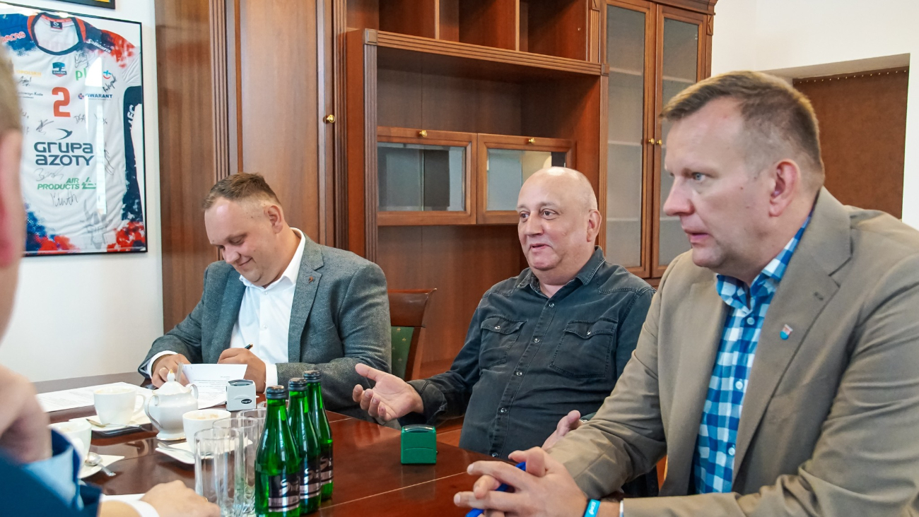 Ponad milion na drogę w Wacławowie