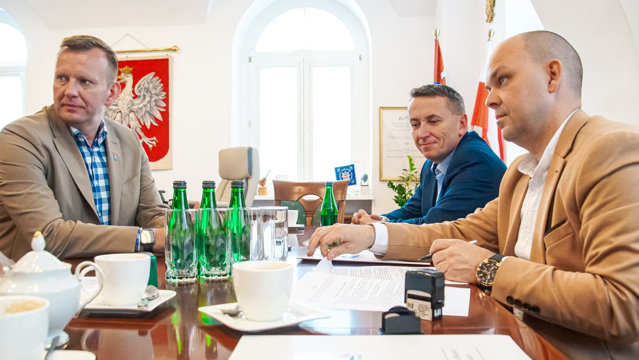 Ponad milion na drogę w Wacławowie