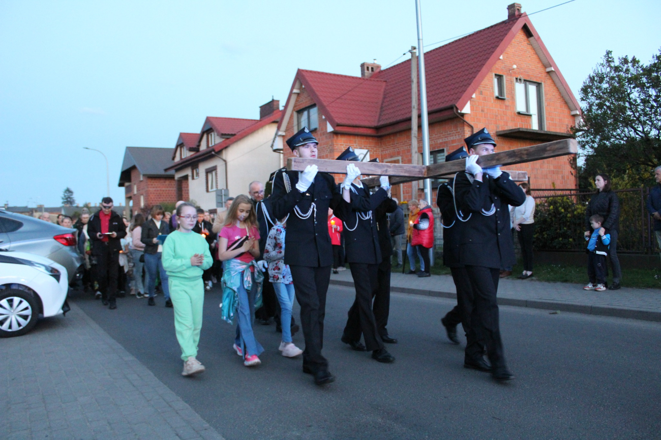 Droga Krzyżowa ulicami Strzałkowa