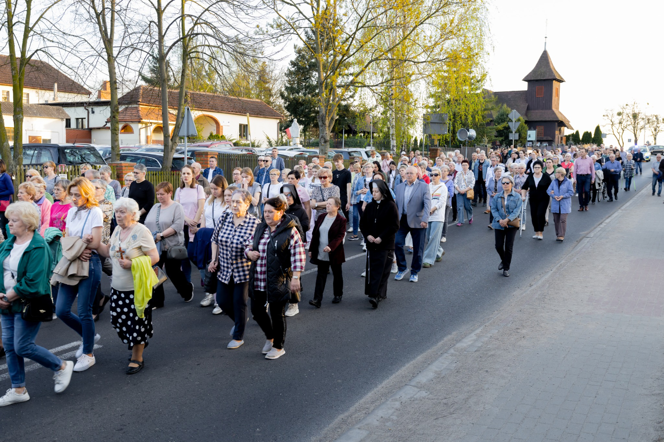 Droga Krzyżowa ulicami Słupcy. Zobacz zdjęcia