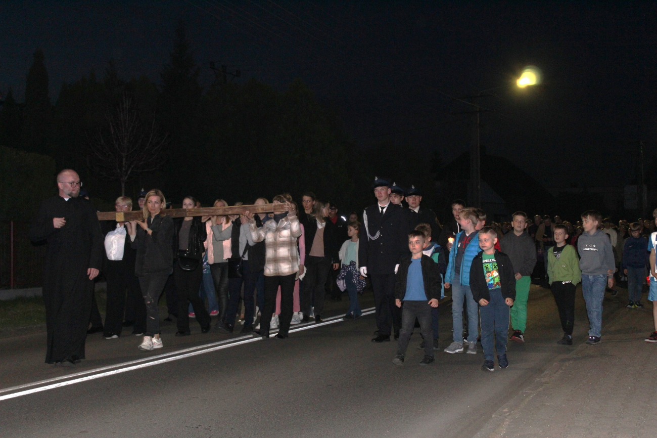 Droga Krzyżowa ulicami Strzałkowa