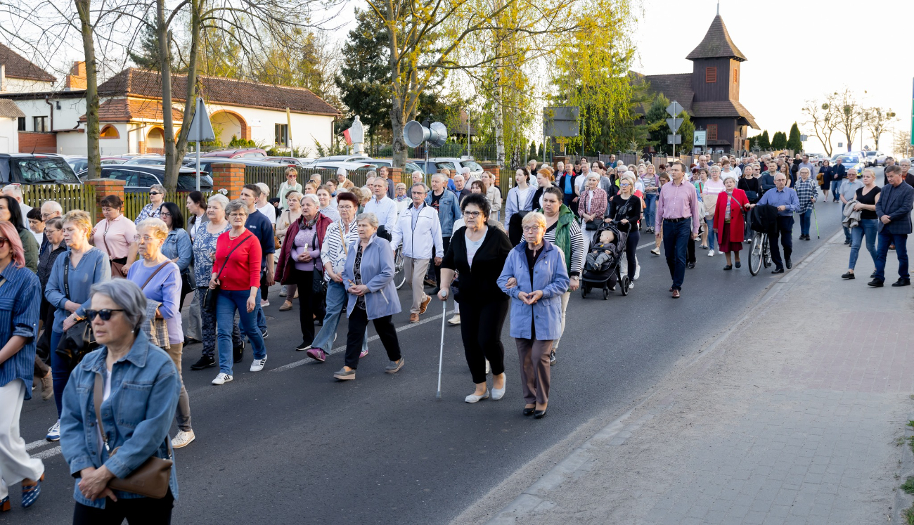 Droga Krzyżowa ulicami Słupcy. Zobacz zdjęcia