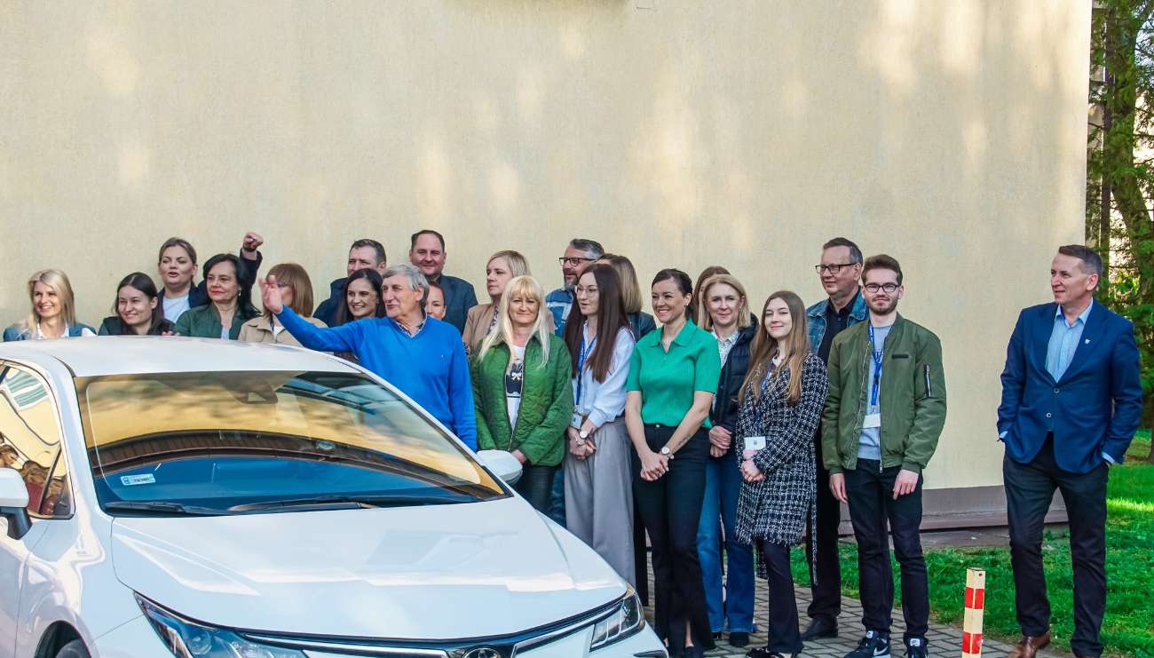 Przejechał miliony kilometrów. Dziś żegnali go wszyscy pracownicy urzędu