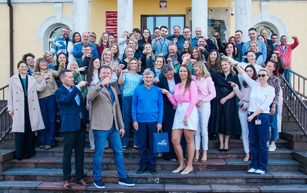 Przejechał miliony kilometrów. Dziś żegnali go wszyscy pracownicy urzędu