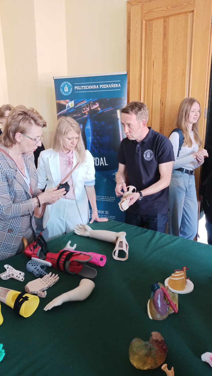 Pierwsze seminarium naukowe w LO Słupca