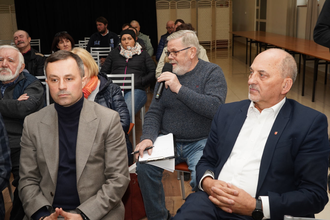 Mieszkańcy nadal protestują. Dziś odbyło się kolejne spotkanie ZDJĘCIA