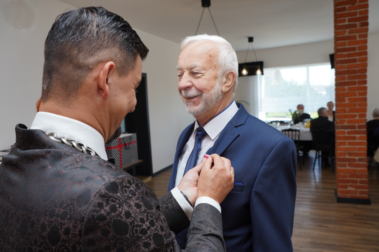 Świętowali piękne jubileusze. Złote, Szmaragdowe i Diamentowe Gody w Ostrowitem