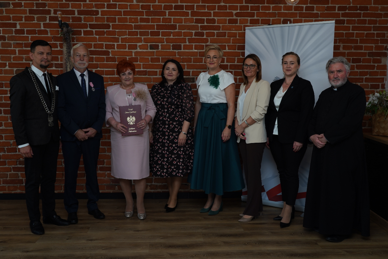 Świętowali piękne jubileusze. Złote, Szmaragdowe i Diamentowe Gody w Ostrowitem