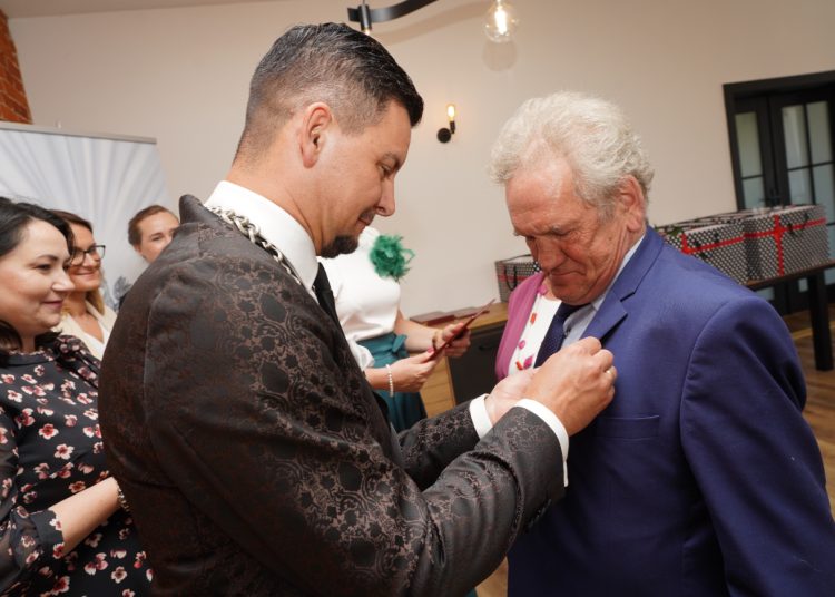 Świętowali piękne jubileusze. Złote, Szmaragdowe i Diamentowe Gody w Ostrowitem