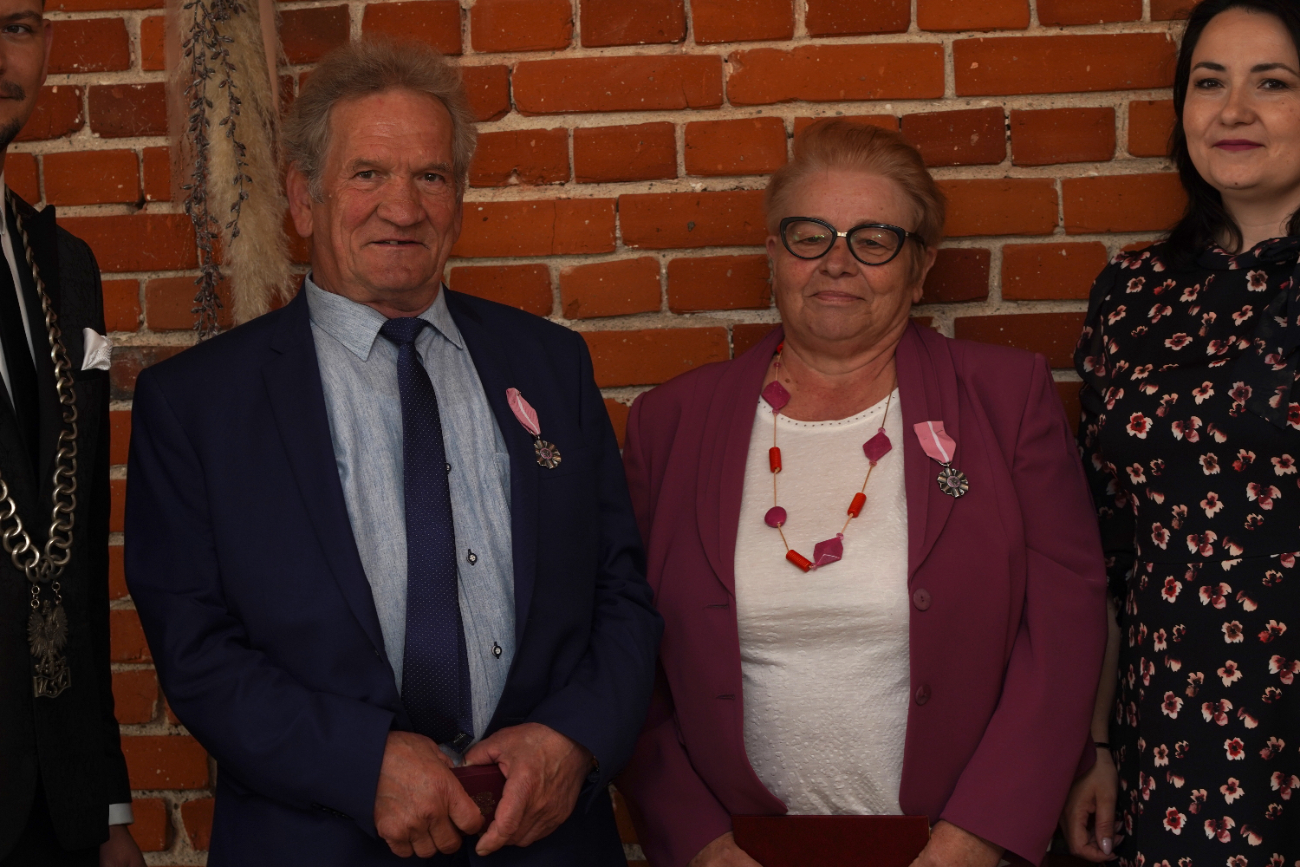 Świętowali piękne jubileusze. Złote, Szmaragdowe i Diamentowe Gody w Ostrowitem