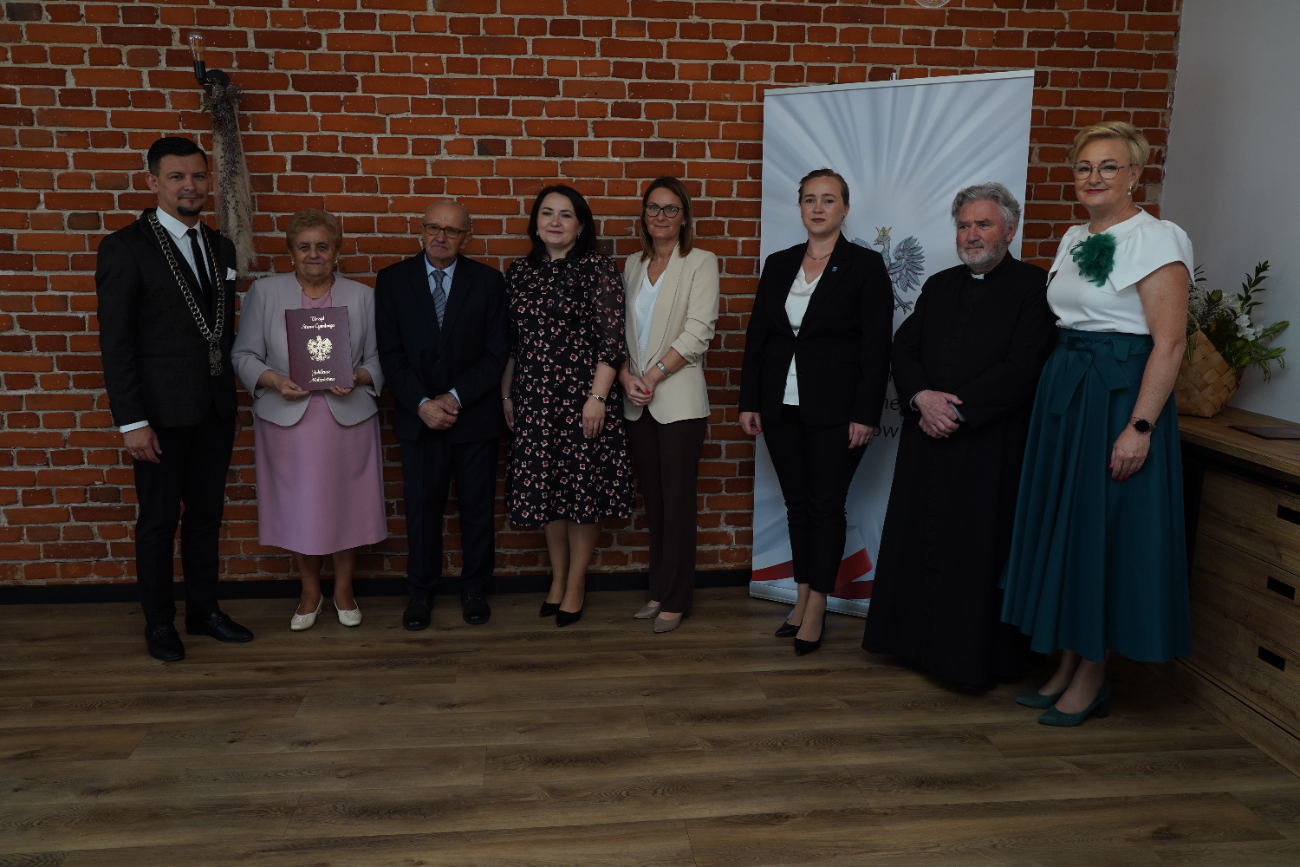 Świętowali piękne jubileusze. Złote, Szmaragdowe i Diamentowe Gody w Ostrowitem