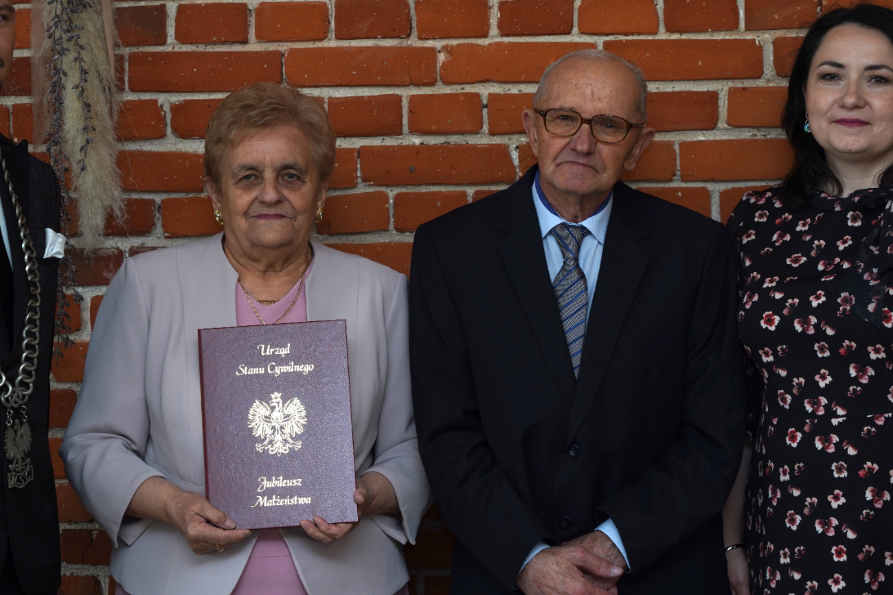 Świętowali piękne jubileusze. Złote, Szmaragdowe i Diamentowe Gody w Ostrowitem