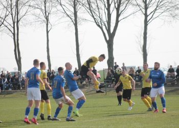 Play-offy, liga, mistrzostwa