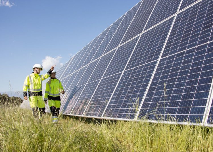 Spotkanie informacyjne w sprawie budowy instalacji fotowoltaicznej w Ostrowie Kościelnym