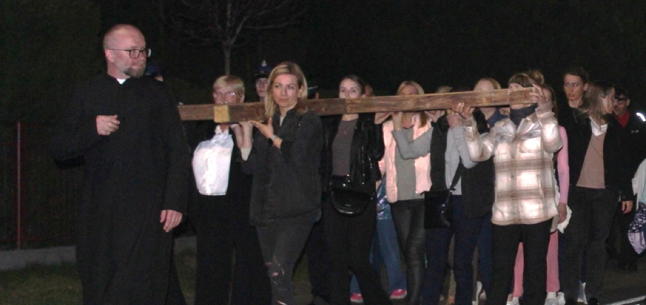 Droga Krzyżowa ulicami Strzałkowa