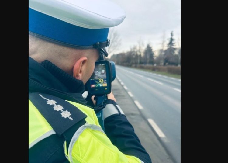 W okolicy: Motocyklista dostał 2,5 tysiąca mandatu