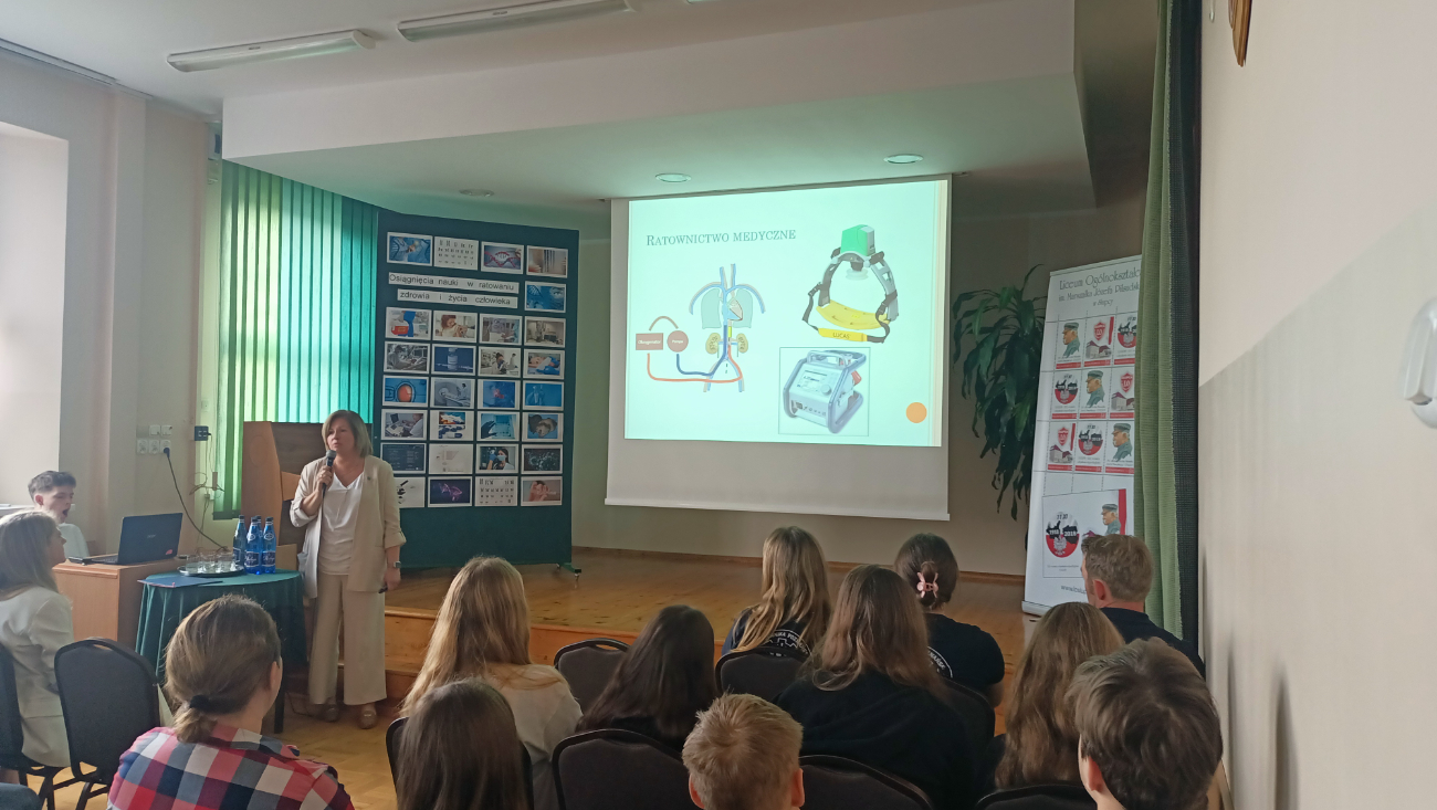 Pierwsze seminarium naukowe w LO Słupca