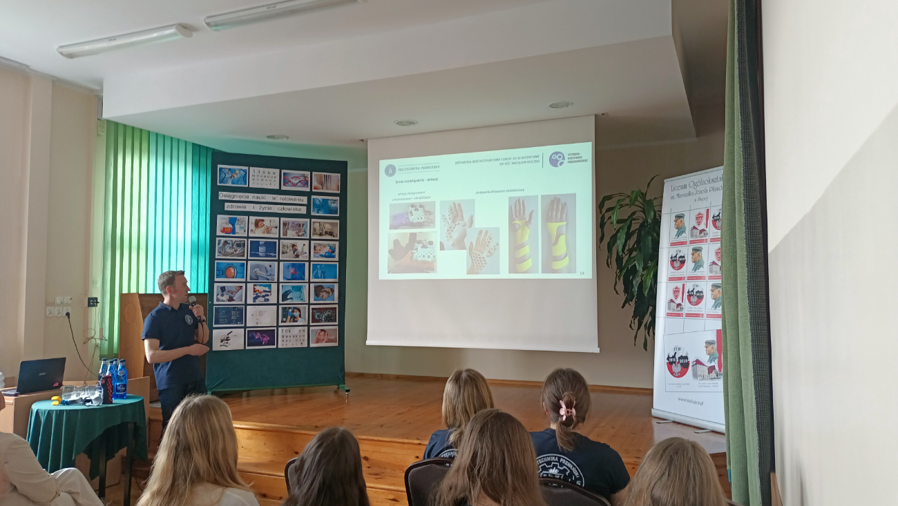 Pierwsze seminarium naukowe w LO Słupca