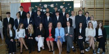 „Ucz się tak, jakbyś miał żyć wiecznie”. Dzień Absolwenta w LO