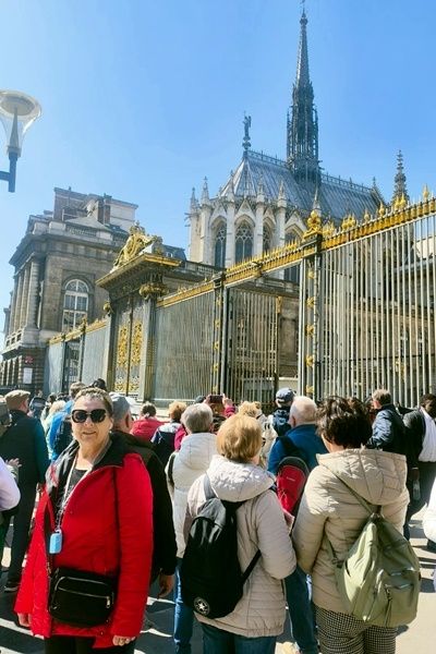 Strzałkowianie na wycieczce. Zwiedzili Paryż