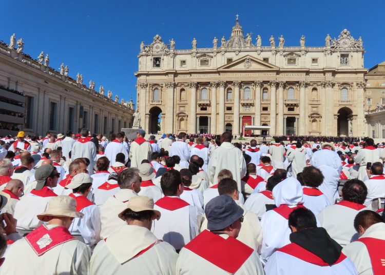 Ostatni raz spotkał się z Franciszkiem. W sobotę na Placu Św. Piotra