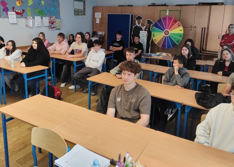 O wojsku w Drążnej