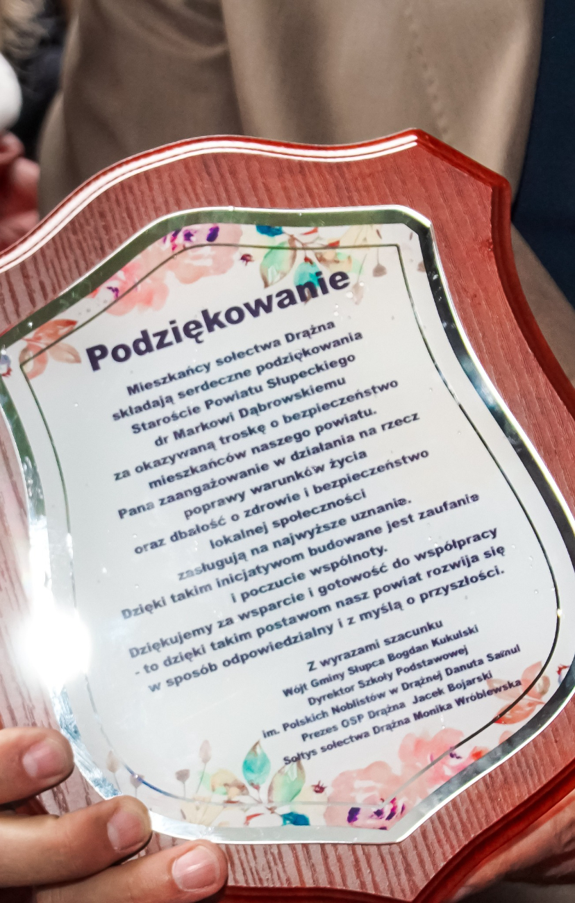 To urządzenie ratuje życie. Dziś trafiło do szkoły w Drążnej
