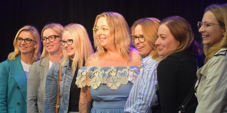 Stand-up w Zagórówie. Na scenie Mama na obrotach